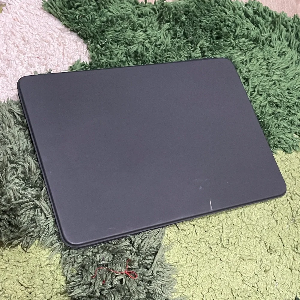 Apple iPad Sleek Black Cover iPad Air
